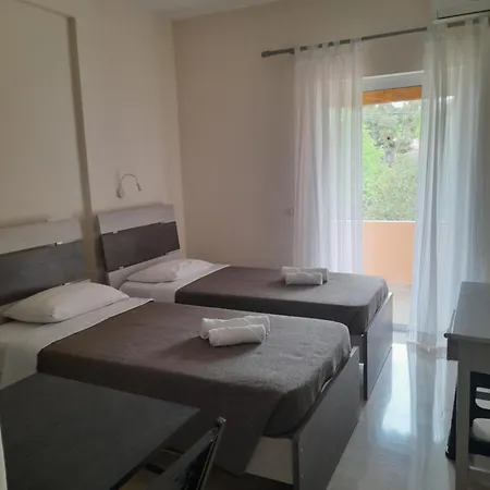 アパートホテル Rosa